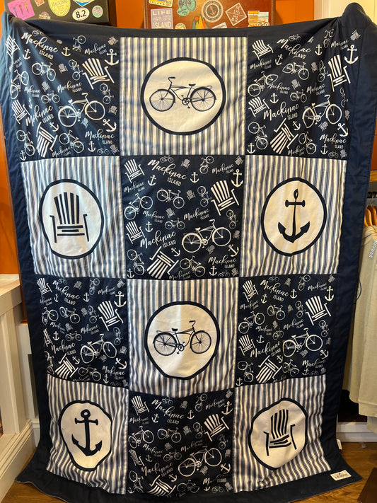 L2 Destination Mackinac Quilt